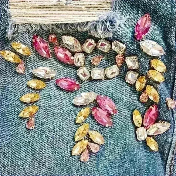 Express High Rise Shortie Jeweled Shorts with Frayed Bottom, Size 2 - Picture 3 of 9